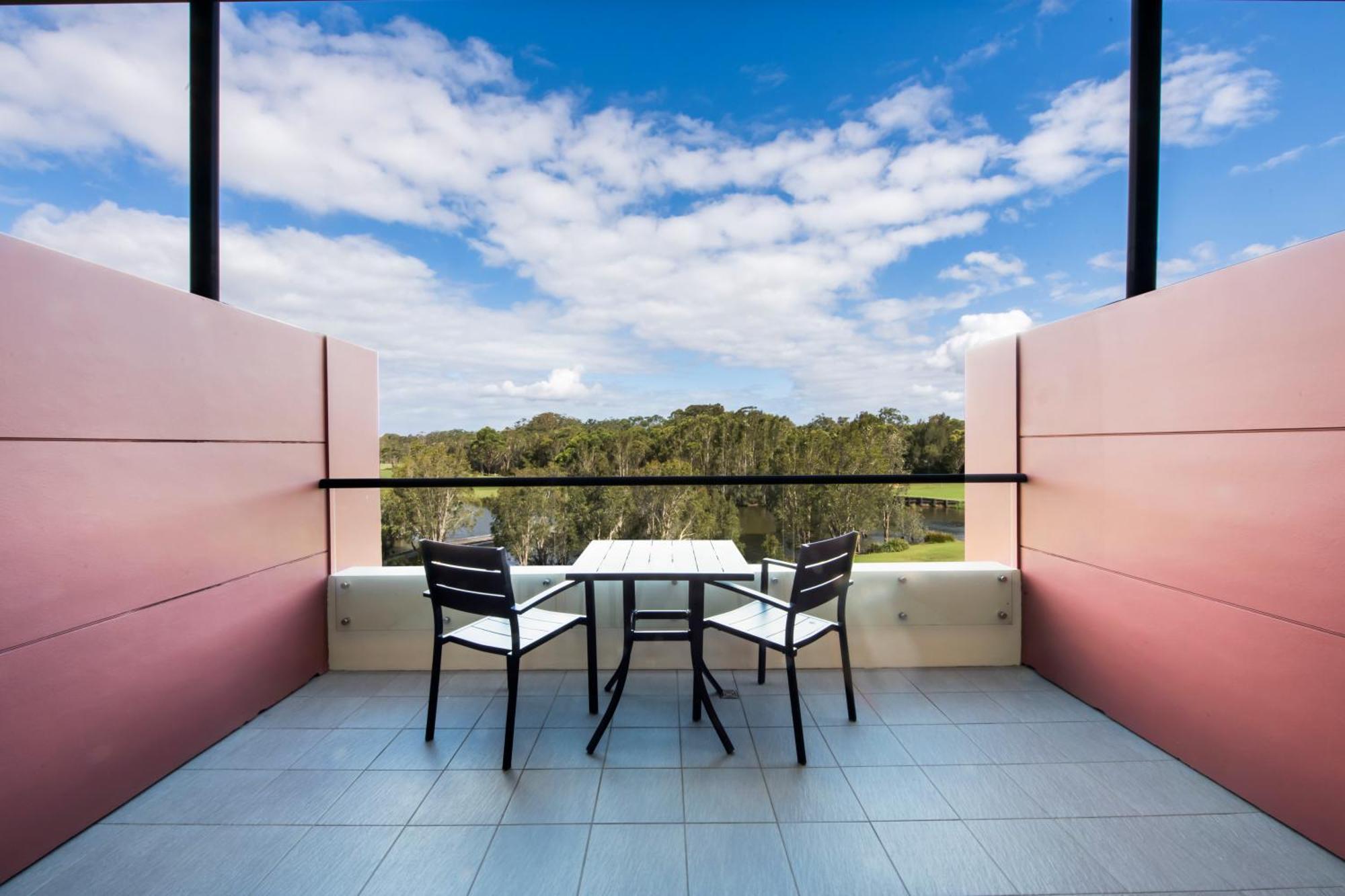 Mercure Kooindah Waters Central Coast Wyong Exterior foto