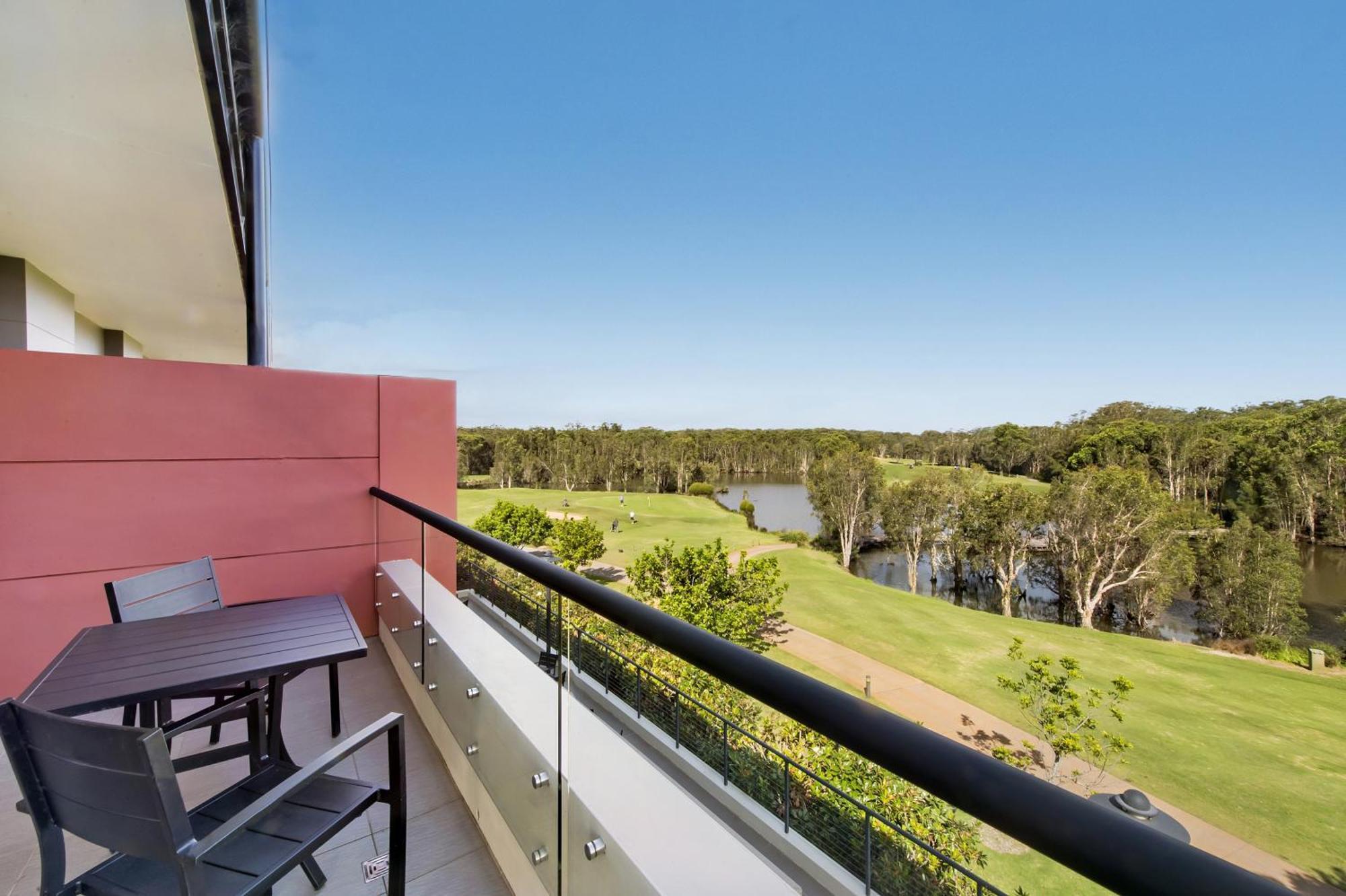 Mercure Kooindah Waters Central Coast Wyong Exterior foto